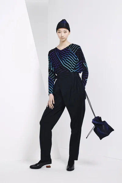 Look 12